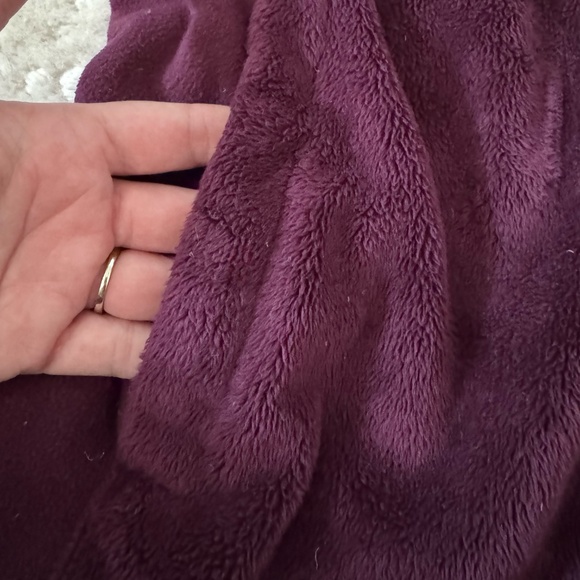 L.L. Bean Women’s Fleece Jacket, Sz.M, Plum Purple, Full Zip Cozy Outdoor EUC - Picture 7 of 16